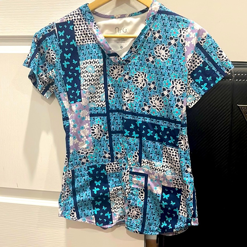 Barco scrub top XS